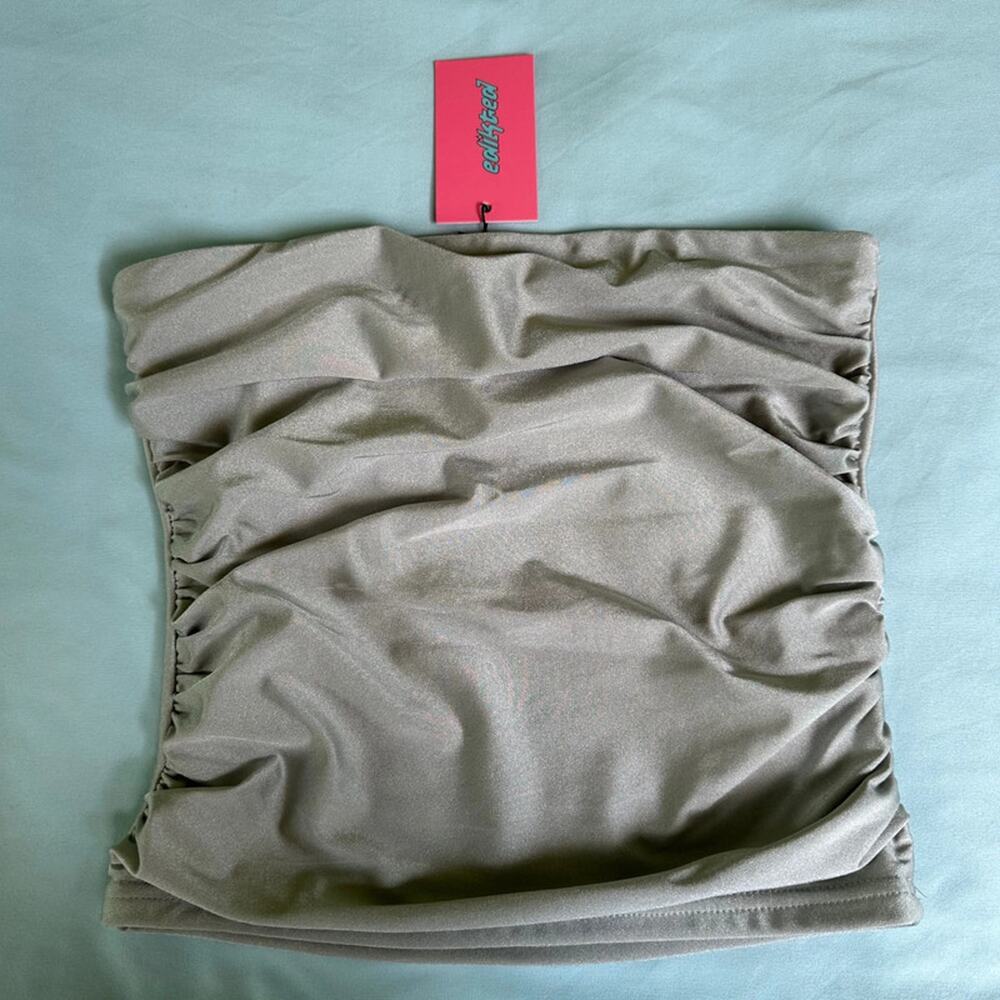 Edikted woman’s maxeen shiny Gathered tube top